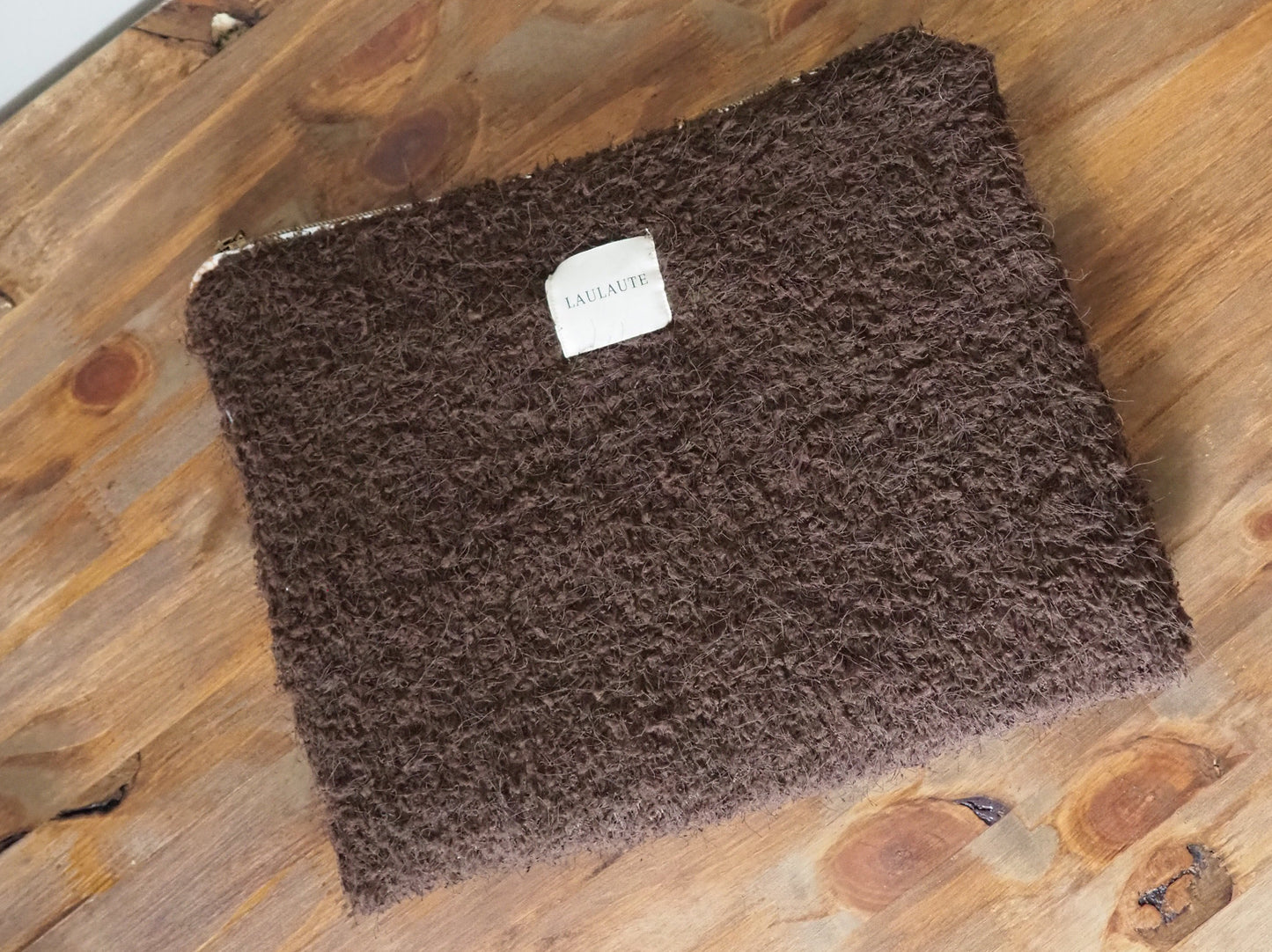 Pochette bouclette marron